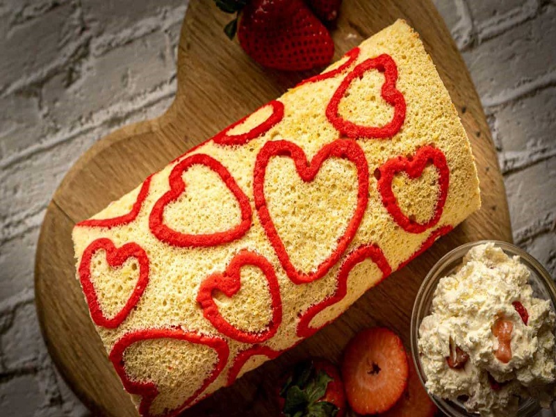 طرز تهیه کیک طرحدار قلبی برای ولنتاین، تولد و سالگرد ازدواج