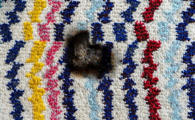 روش‌های رفع سوختگی فرش در منزل