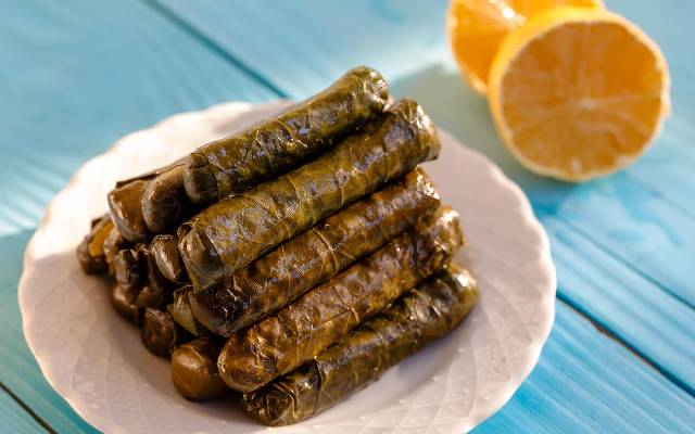 فوت و فن‌های طرز تهیه دلمه برگ مو لبنانی