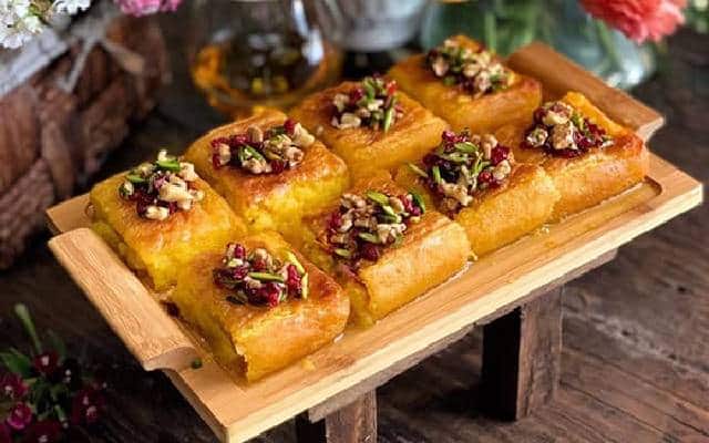 طرز تهیه کوکو شیرین مشهدی از انواع کوکوی خوشمزه مناسب غذای شام 