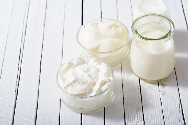 ماست پاستوریزه و صنعتی یا سنتی؛ کدامیک برای سلامتی مفید است؟ 