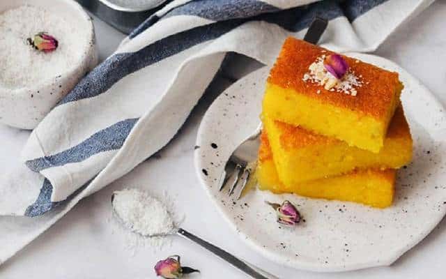 مراحل طرز تهیه کوکو شیرین مشهدی