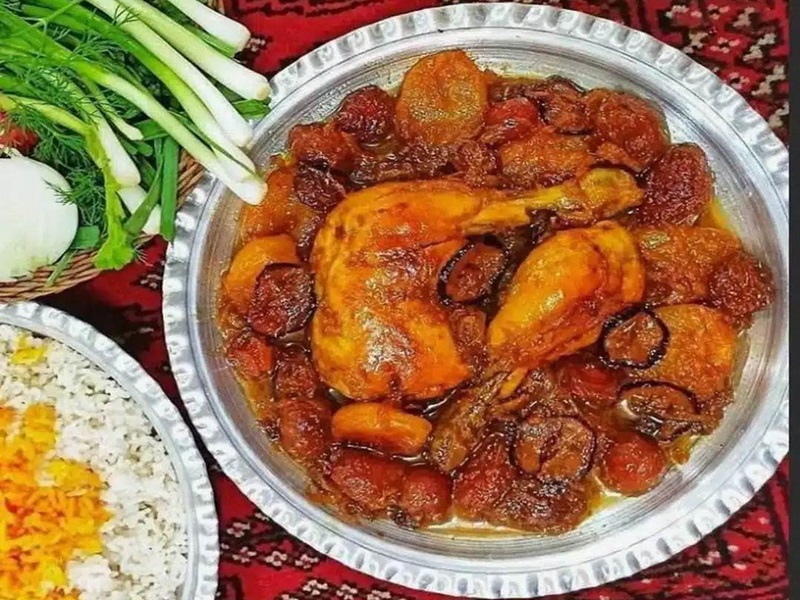 خورش مرغ و آلو شمالی رو برای مهمونی به این روش درست کن