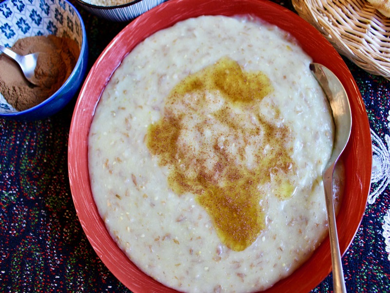 طرز تهیه حلیم با مرغ خوشمزه و مجلسی در ۸ مرحله آسان