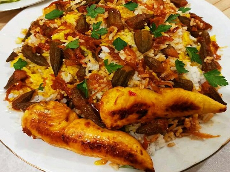 طرز تهیه بامیه پلو با مرغ در ده مرحله ساده و سریع