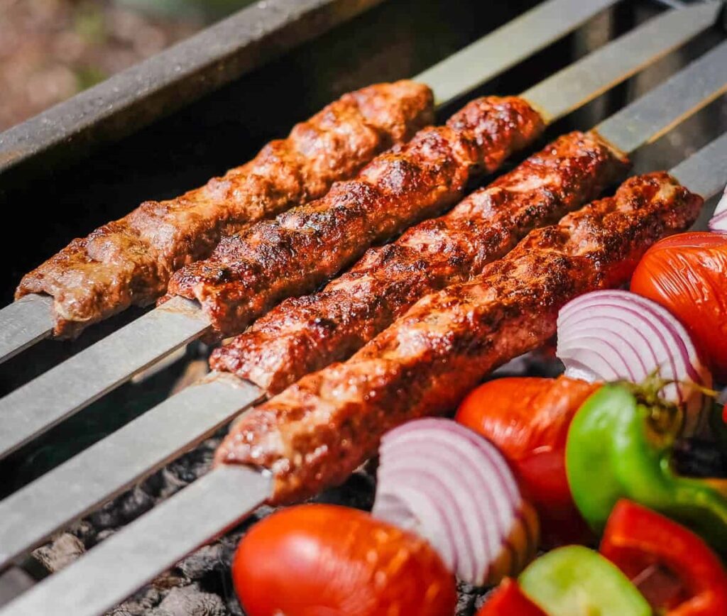 شام سبک و فوری چی درست کنم | کباب کوبیده با سویا