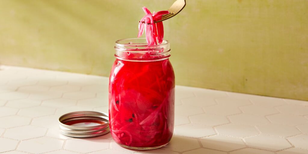 طرز تهیه ترشی پیاز رستورانی در یک نگاه طرز تهیه ترشی پیاز رستورانی در یک نگاه