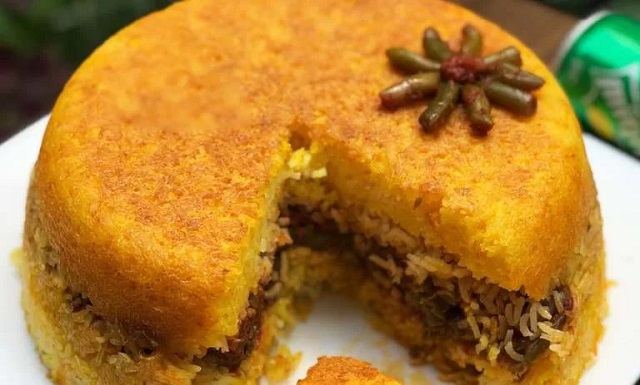 مراحل طرز تهیه ته چین با لوبیا سبز