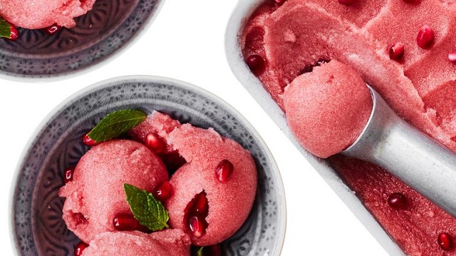 مراحل طرز تهیه سوربه انار مراحل طرز تهیه سوربه انار