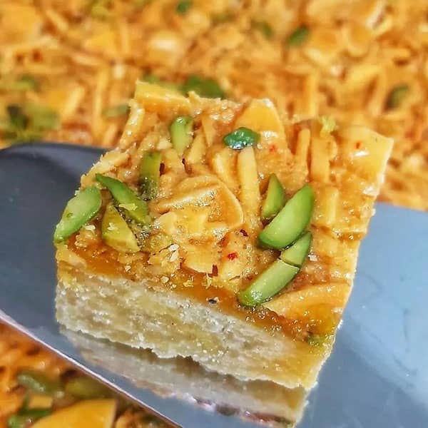 طرز تهیه شیرینی اسلایس بادام در یک نگاه