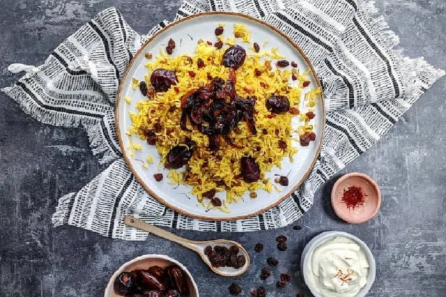 نکات تکمیلی طرز تهیه عدس پلو با کشمش و پیاز داغ