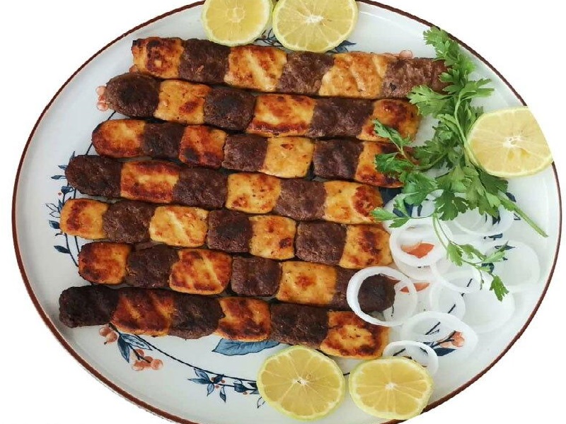 نکات تکمیلی طرز تهیه کباب کوبیده دو رنگ