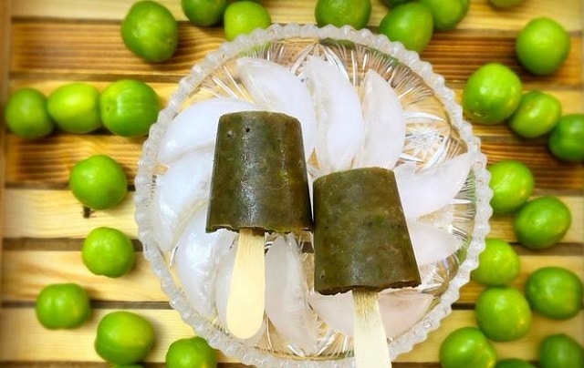 مراحل طرز تهیه بستنی یخی گوجه سبز