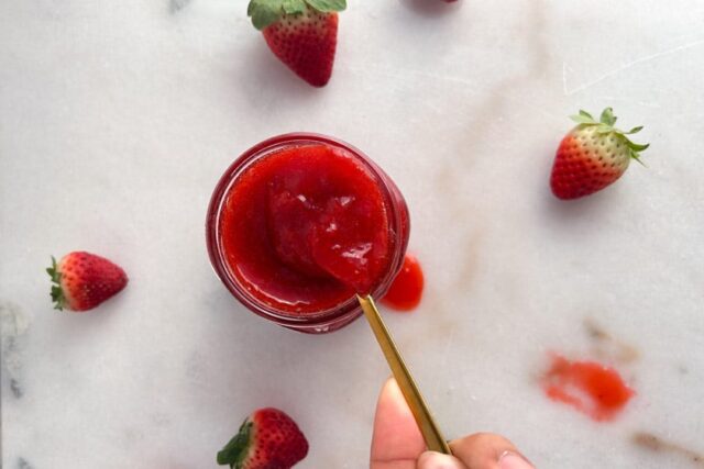 نکات تکمیلی طرز تهیه سس توت فرنگی خانگی