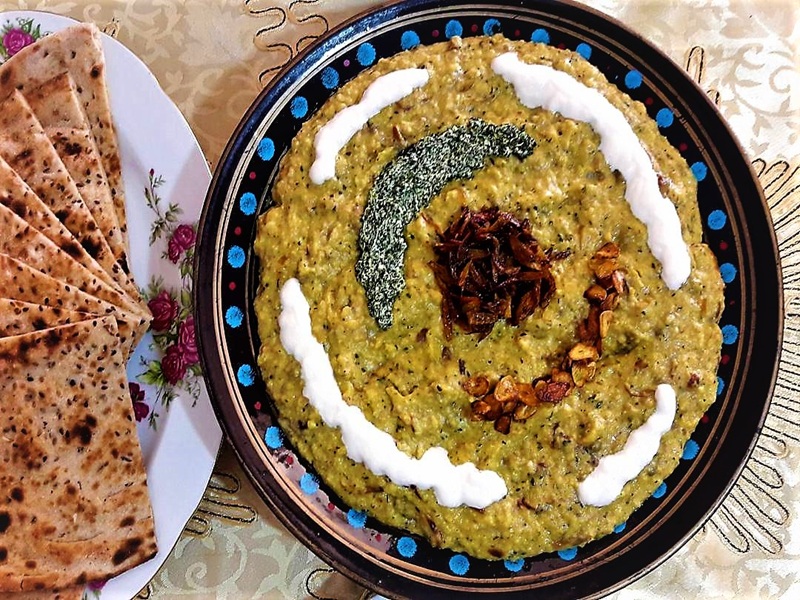 حلیم بادمجان با مرغ | 13 نکته مهم برای بافت کشدارتر و طعم بهتر