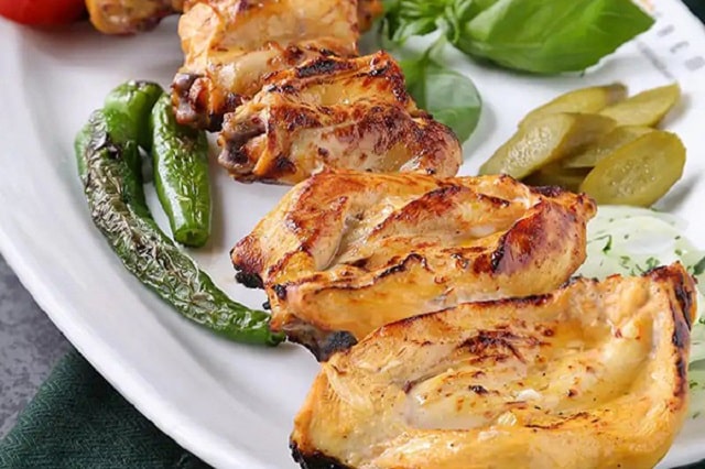 طرز تهیه جوجه کباب با سس مایونز در فر