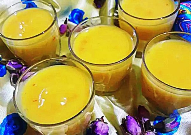 طرز تهیه محلبی زعفرانی در یک نگاه