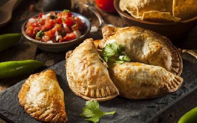 پیراشکی گوجه فرنگی از انواع پیراشکی سبزیجات