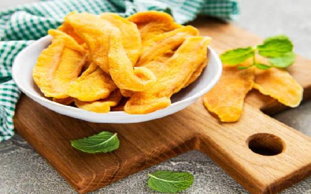 طرز تهیه چیپس انبه در یک نگاه