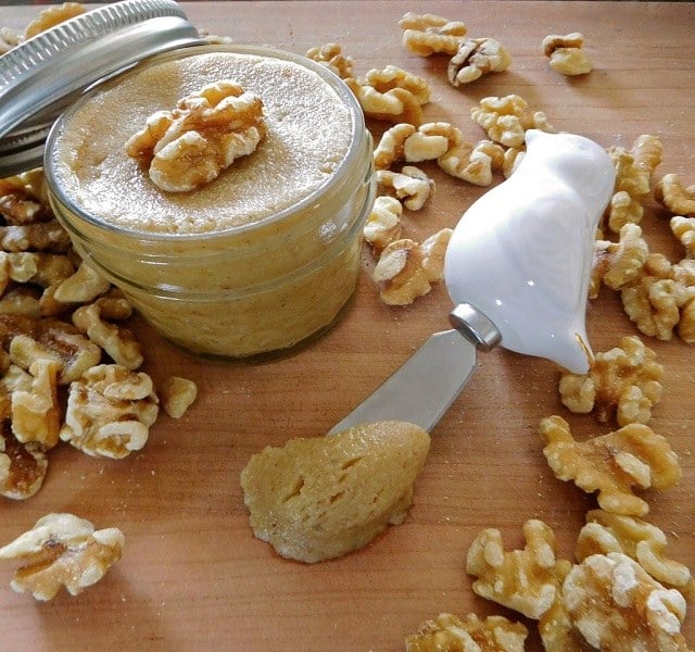 طرز تهیه کره گردو در یک نگاه