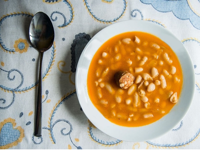 طرز تهیه خورش لوبیا سفید؛ در یک نگاه