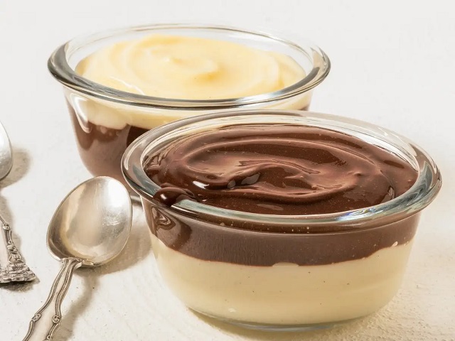طرز تهیه پودینگ وانیلی و شکلاتی