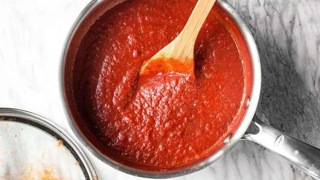 مراحل طرز تهیه سس پیتزا رستورانی مراحل طرز تهیه سس پیتزا رستورانی