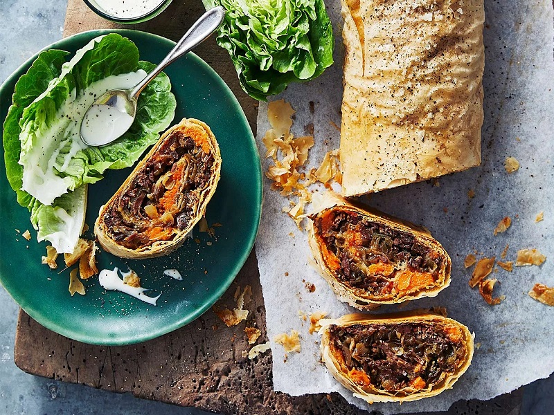 طرز تهیه اشترودل گوشت