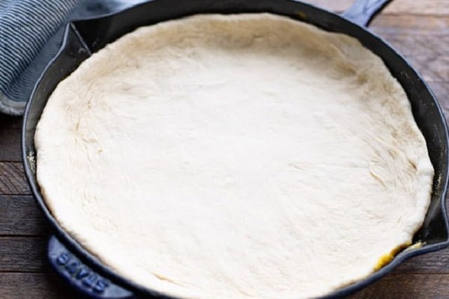 خمیر پیتزا مخصوص