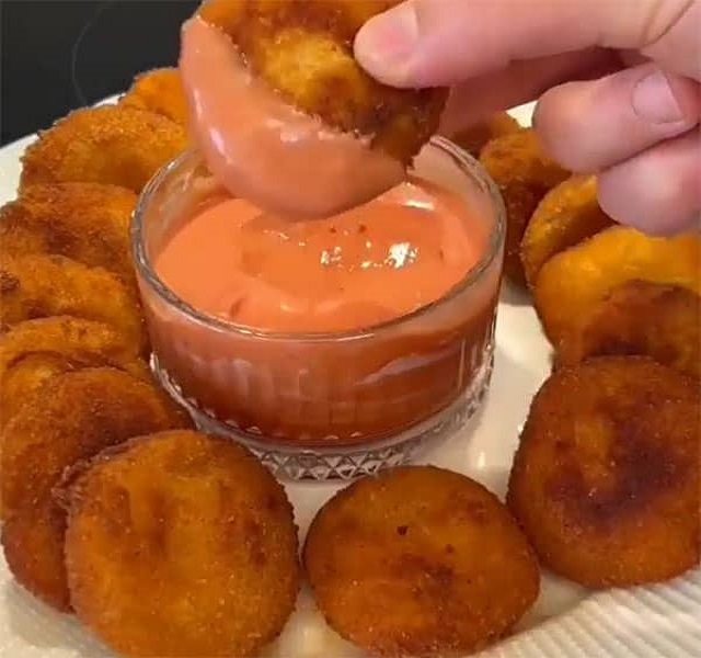 ناگت سیب زمینی با گوشت چرخ کرده