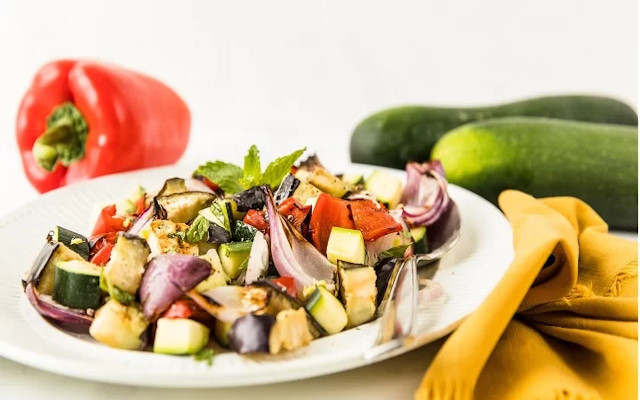 طرز تهیه سالاد بادمجان با مایونز در یک نگاه