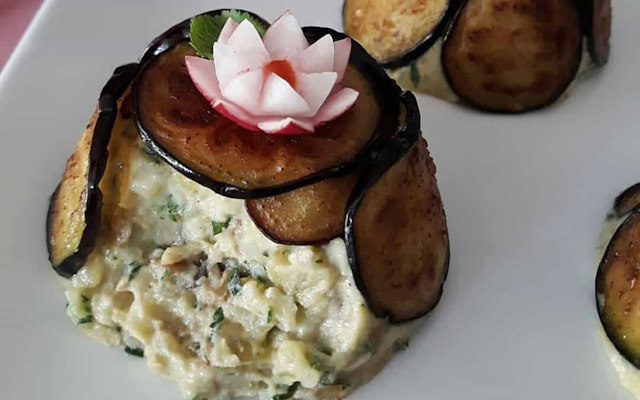 مراحل طرز تهیه سالاد بادمجان با مایونز