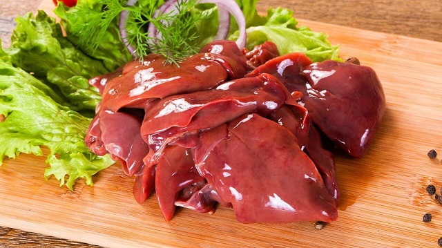 ویژگی‌های دل و جگر مرغ مناسب و استاندارد