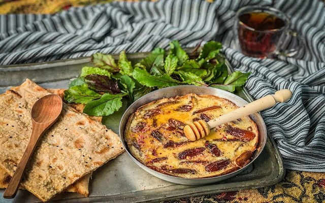 خاگینه خرما | انواع عصرانه