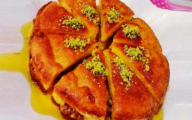 مراحل طرز تهیه خاگینه کیکی با ماست بدون فر