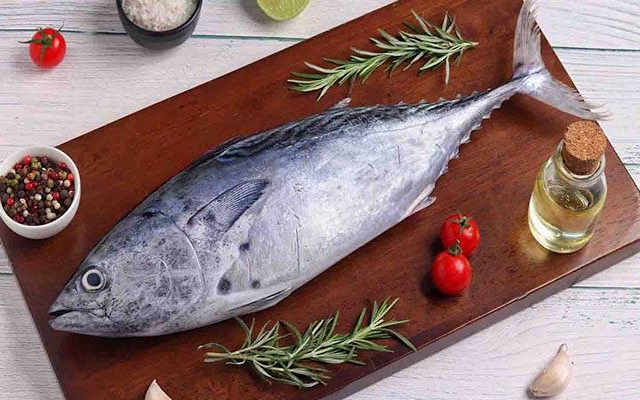 چطور ماهی تازه رو از مانده تشخیص بدیم؟ | راهنمای خرید ماهی