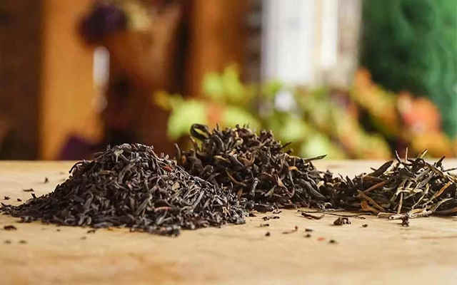 انواع چای سیاه خارجی و ویژگی‌هاشون | راهنمای خرید چای سیاه خارجی