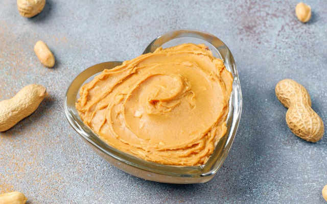 خواص جالب و مفید کره بادام زمینی برای بدن | راهنمای خرید کره بادام زمینی