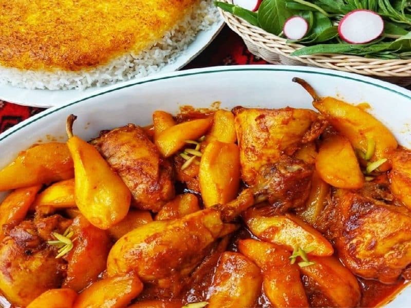 طرز تهیه خورش گلابی