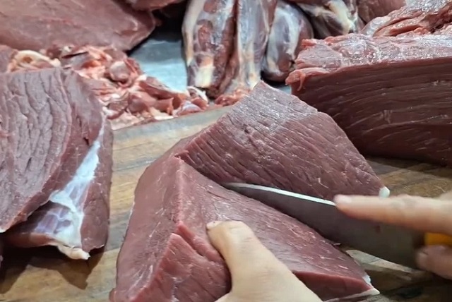 راهنمای خرید گوشت گوساله از قصابی و فروشگاه‌ 