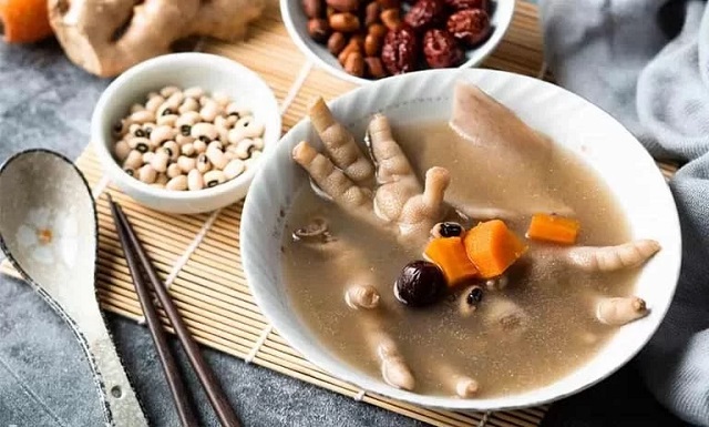 مضرات پای مرغ