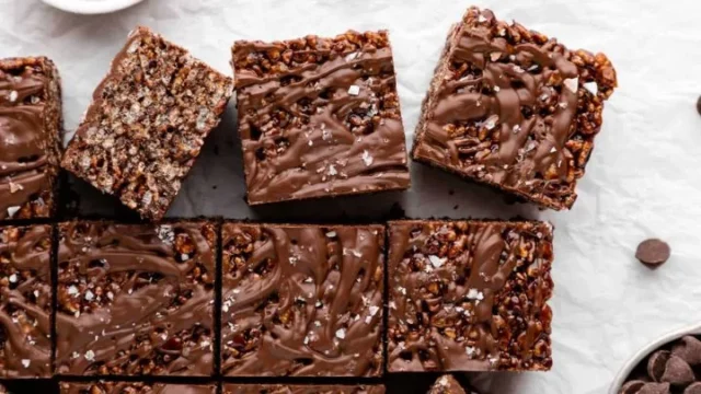 مراحل طرز تهیه کیک شکلاتی با آرد برنج