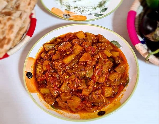 مراحل طرز تهیه یتیمچه بادمجان