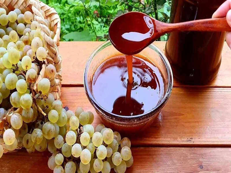 راهنمای خرید شیره انگور