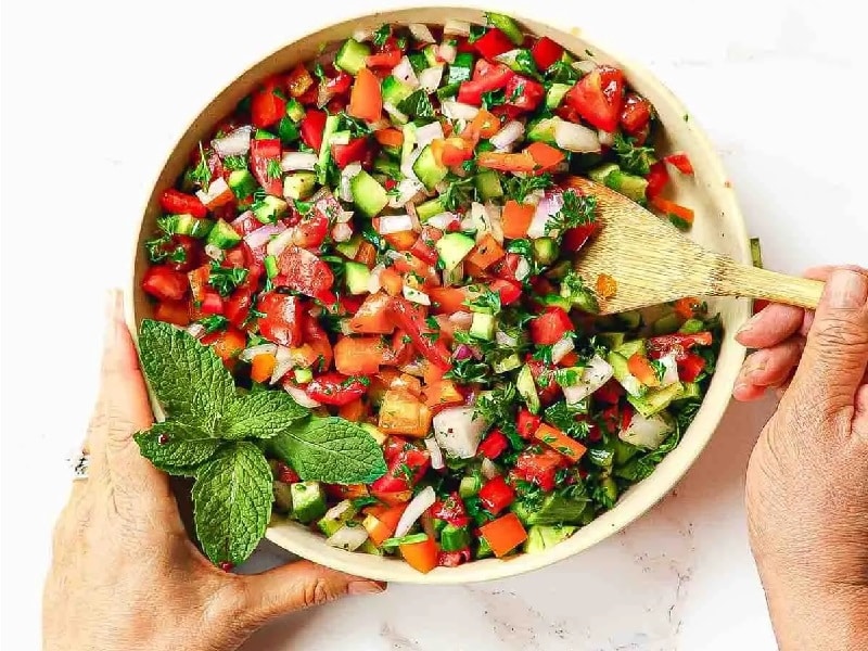 طرز تهیه سالاد چوپان؛ در یک نگاه