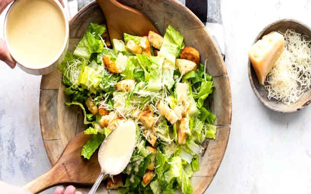 طرز تهیه سس سزار اصلی در یک نگاه