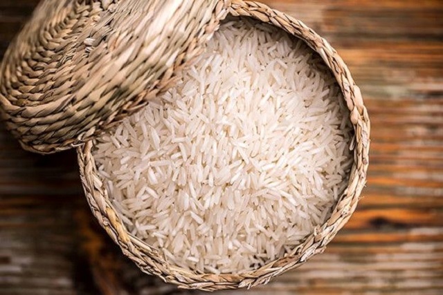 تفاوت برنج وارداتی تازه با برنج انباری