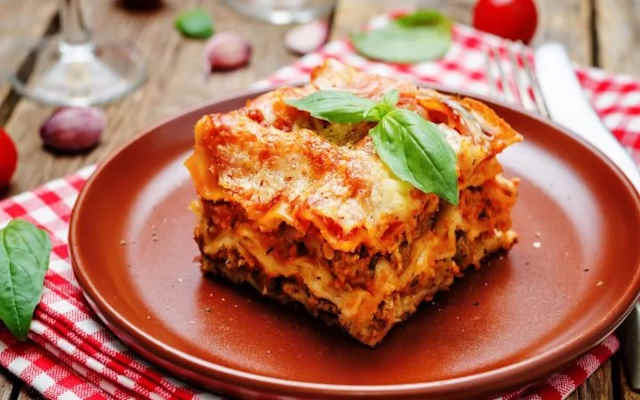 لازانیا (Lasagna) | راهنمای خرید ماکارونی
