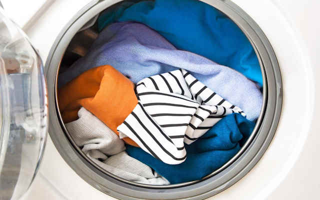 ویژگی‌های یه پودر ماشین لباسشویی خوب چیه؟ | راهنمای خرید پودر ماشین لباسشویی