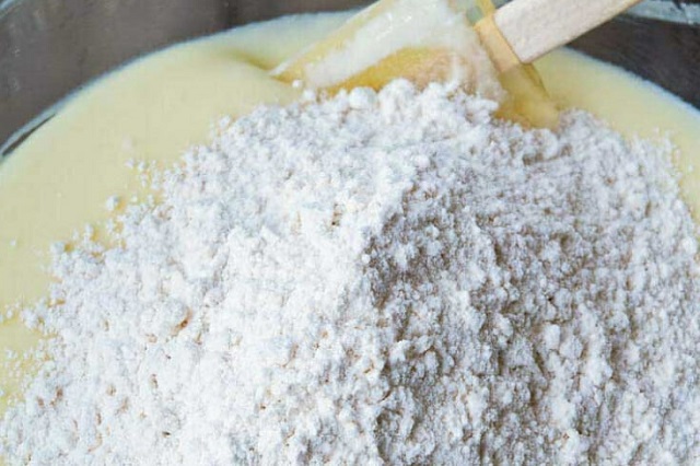 پودر کیک آماده چیست و چه ویژگی‌هایی دارد؟